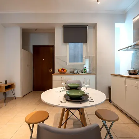 Spacious And Modern One Bedroom Apartment Athens Exterior photo
