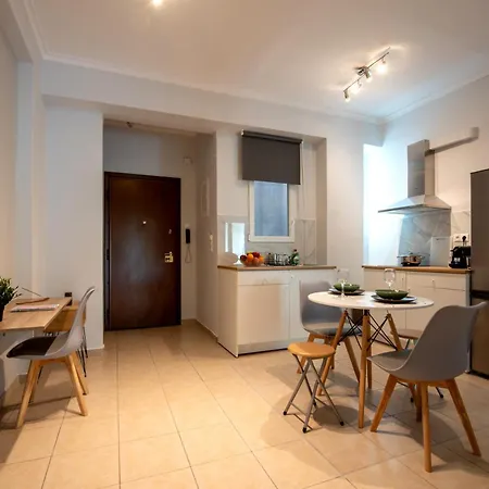 Spacious And Modern One Bedroom Apartment Athens Exterior photo