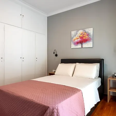 Spacious And Modern One Bedroom Apartment Athens Exterior photo