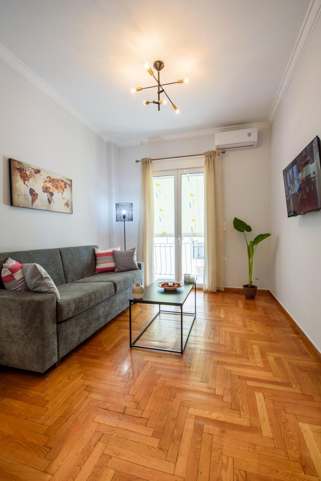 Spacious And Modern One Bedroom Appartement *